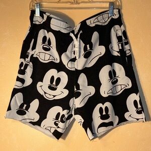 H&M Black distressed White Graphic Shorts GUC